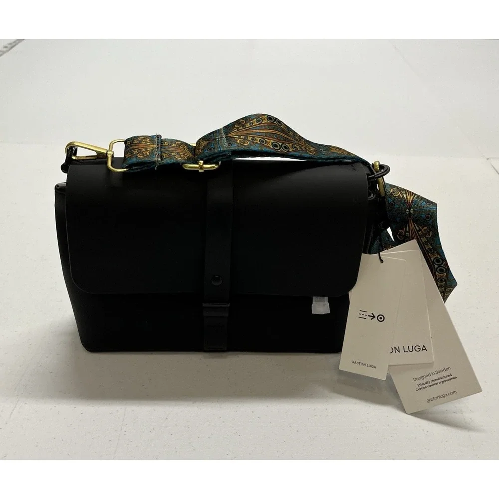 Gaston Luga  Nikon Crossbody Camera Case Bag Black Adjustable Strap Strap Travel